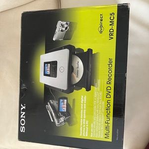 SONY VRD-MC5 - Never used open box